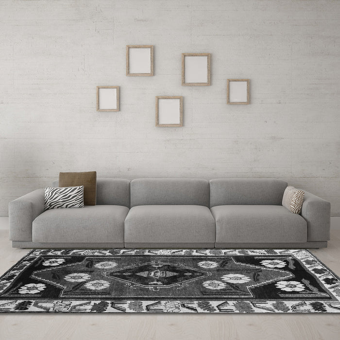 Machine Washable Persian Gray Traditional Rug in a Living Room,, wshtr3134gry