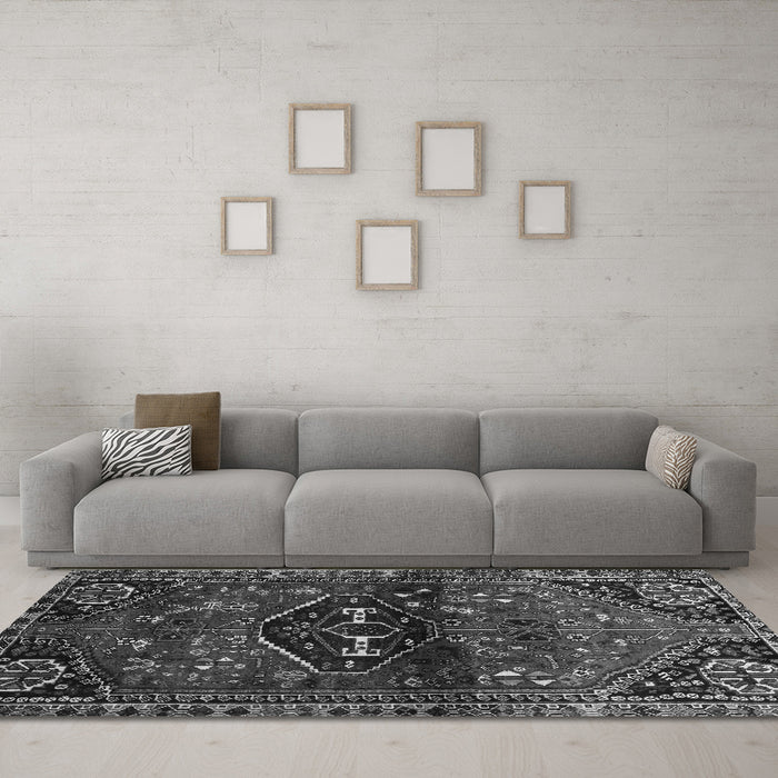 Machine Washable Persian Gray Traditional Rug in a Living Room,, wshtr3135gry