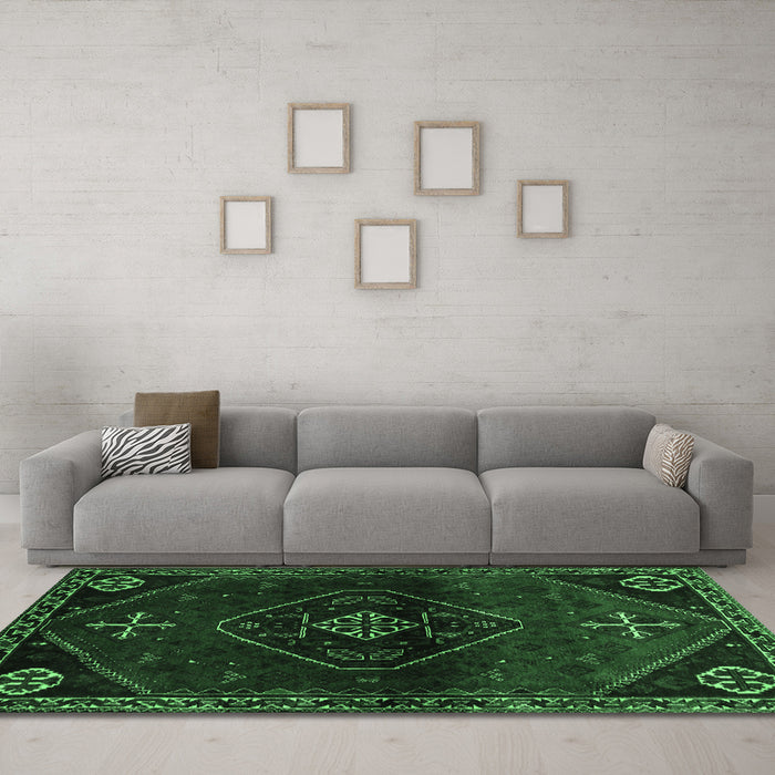 Machine Washable Persian Emerald Green Traditional Area Rugs in a Living Room,, wshtr3137emgrn