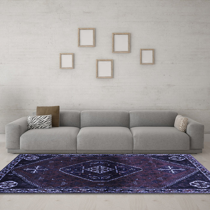 Machine Washable Persian Blue Traditional Rug in a Living Room, wshtr3137blu