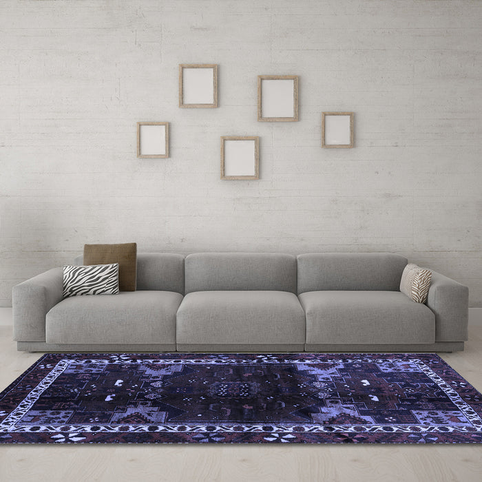 Machine Washable Animal Blue Traditional Rug in a Living Room, wshtr3140blu