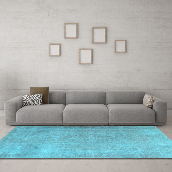 Machine Washable Persian Light Blue Traditional Rug in a Living Room, wshtr3141lblu