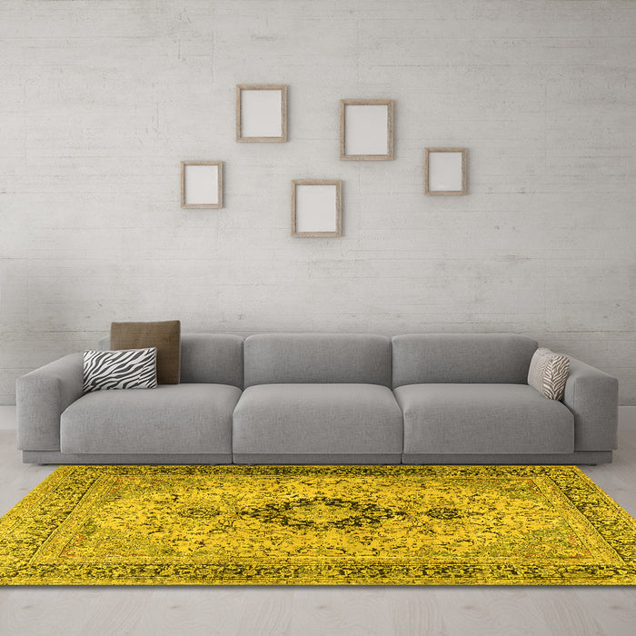 Machine Washable Persian Yellow Traditional Rug in a Living Room, wshtr3143yw
