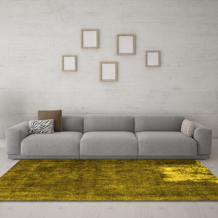 Machine Washable Persian Yellow Traditional Rug in a Living Room, wshtr3145yw