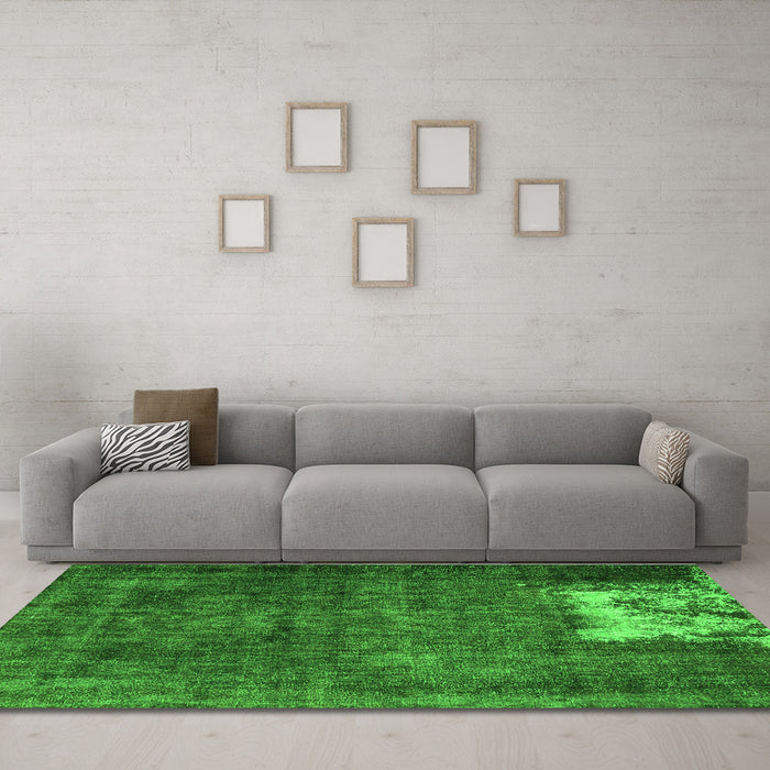 Machine Washable Persian Green Traditional Area Rugs in a Living Room,, wshtr3145grn