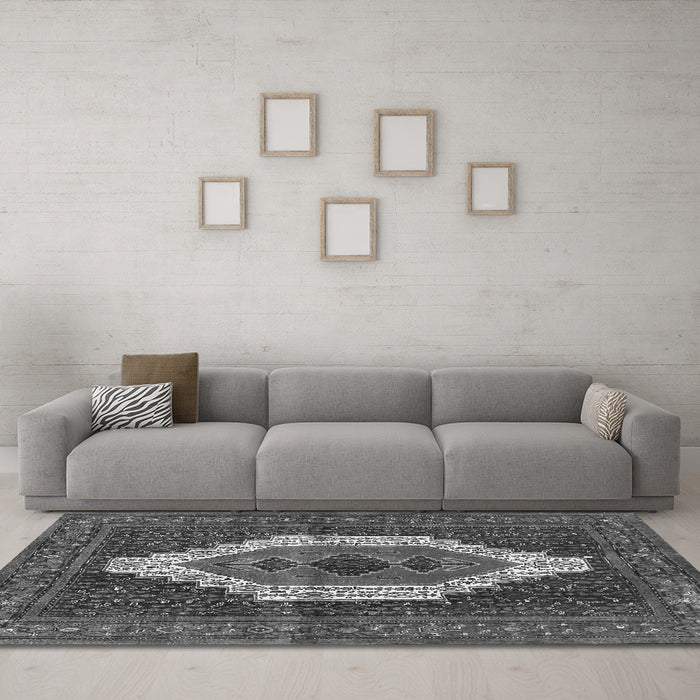 Machine Washable Persian Gray Traditional Rug in a Living Room,, wshtr314gry