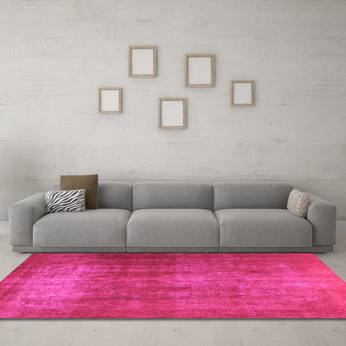 Machine Washable Persian Pink Traditional Rug in a Living Room, wshtr3150pnk
