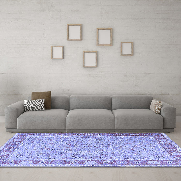 Machine Washable Persian Blue Traditional Rug in a Living Room, wshtr3153blu