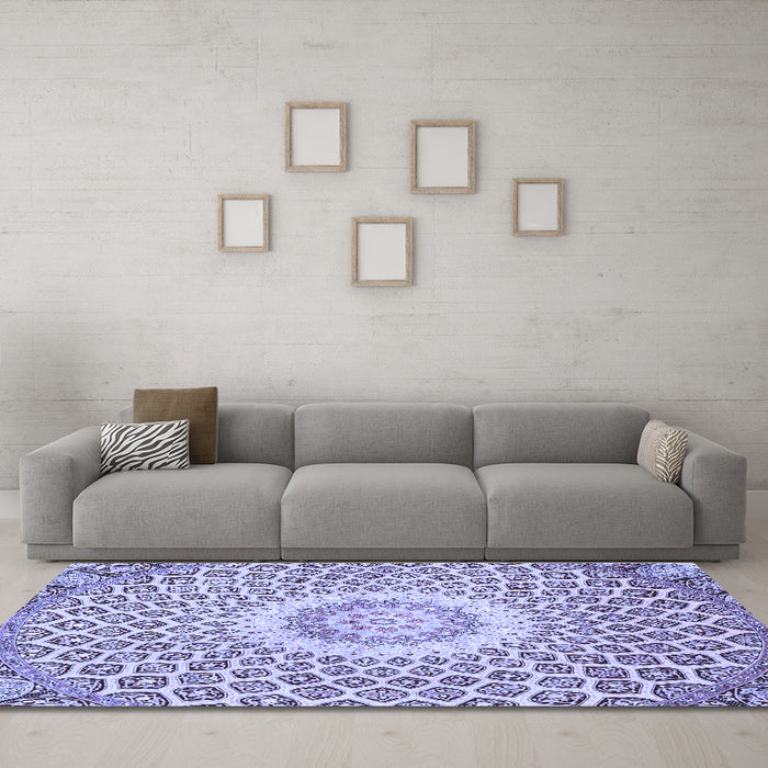 Machine Washable Medallion Blue Traditional Rug in a Living Room, wshtr3157blu