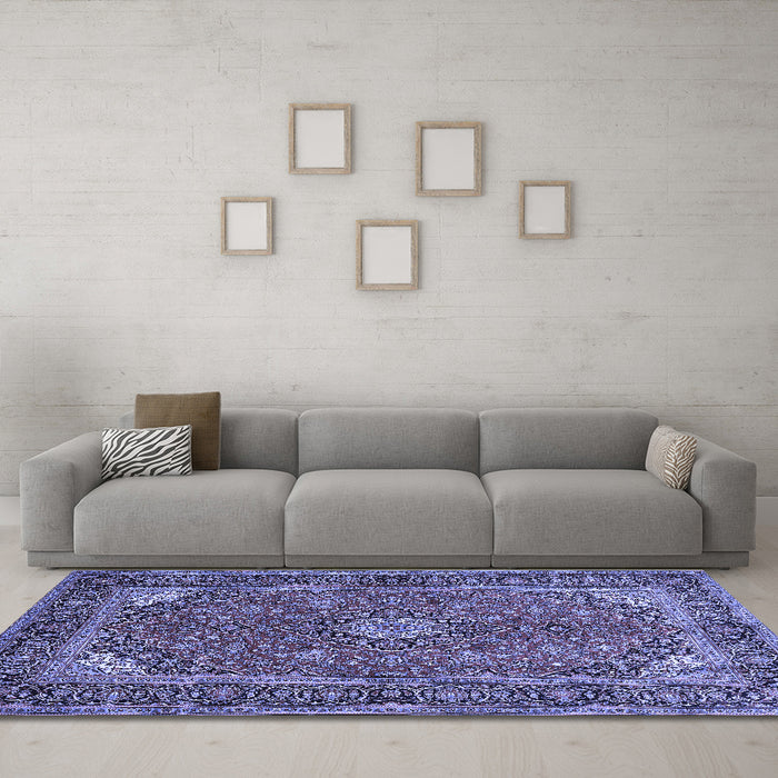 Machine Washable Persian Blue Traditional Rug in a Living Room, wshtr3159blu
