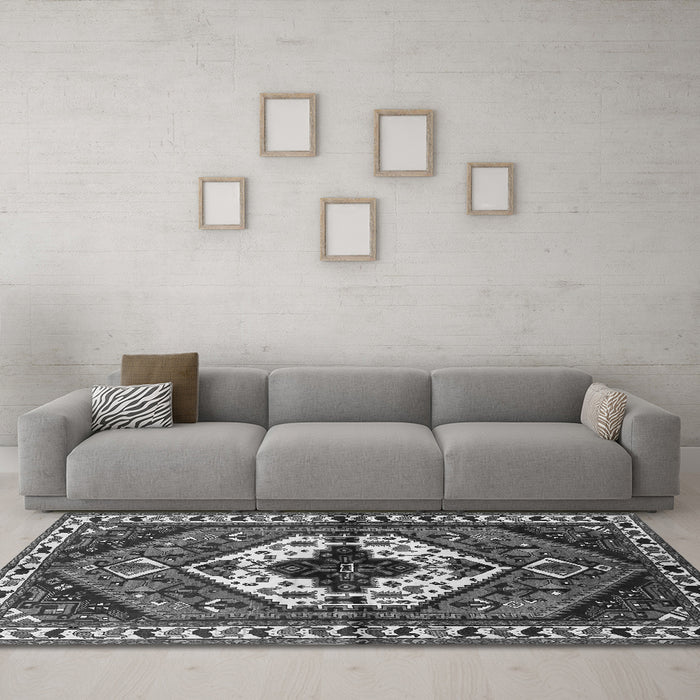 Machine Washable Persian Gray Traditional Rug in a Living Room,, wshtr315gry