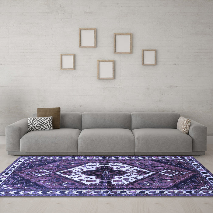 Machine Washable Persian Blue Traditional Rug in a Living Room, wshtr315blu