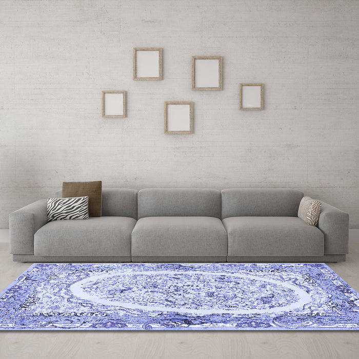 Machine Washable Persian Blue Traditional Rug in a Living Room, wshtr3163blu