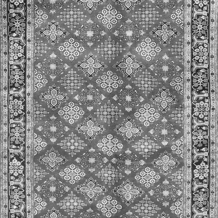 Serging Thickness of Machine Washable Persian Gray Traditional Rug, wshtr3167gry