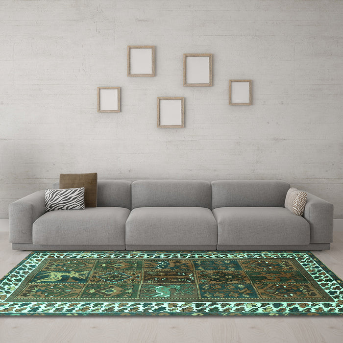 Machine Washable Persian Turquoise Traditional Area Rugs in a Living Room,, wshtr316turq
