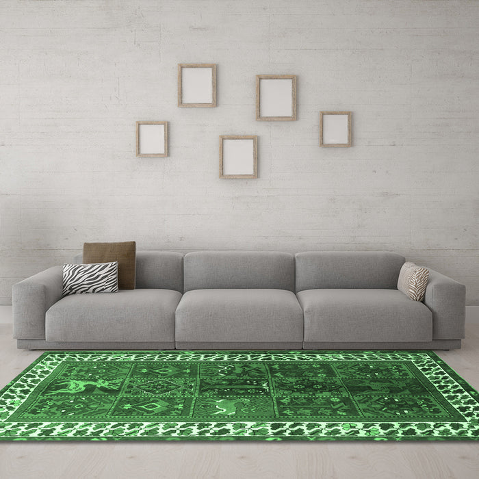 Machine Washable Persian Emerald Green Traditional Area Rugs in a Living Room,, wshtr316emgrn