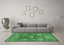 Machine Washable Animal Emerald Green Traditional Area Rugs in a Living Room,, wshtr3171emgrn
