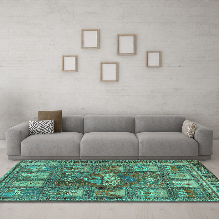 Machine Washable Animal Turquoise Traditional Area Rugs in a Living Room,, wshtr3171turq
