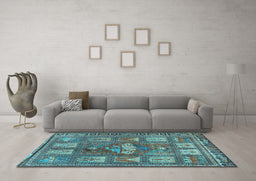 Machine Washable Animal Light Blue Traditional Rug in a Living Room, wshtr3171lblu