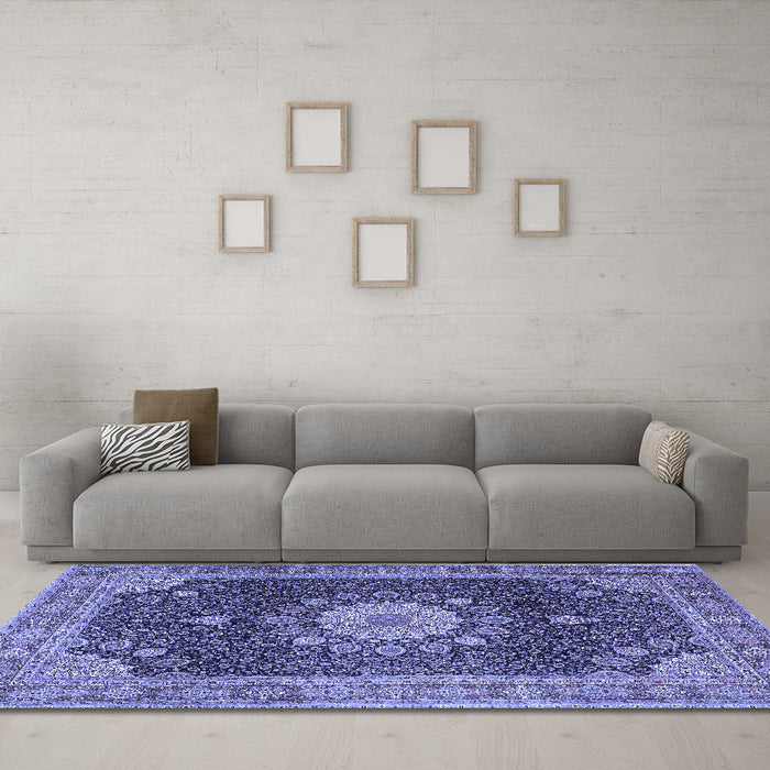 Machine Washable Persian Blue Traditional Rug in a Living Room, wshtr3180blu