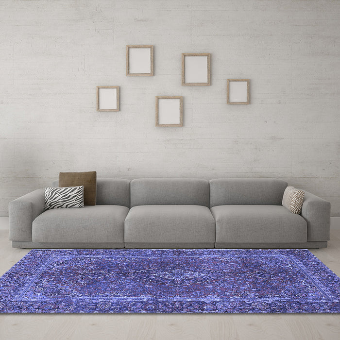 Machine Washable Persian Blue Traditional Rug in a Living Room, wshtr3184blu