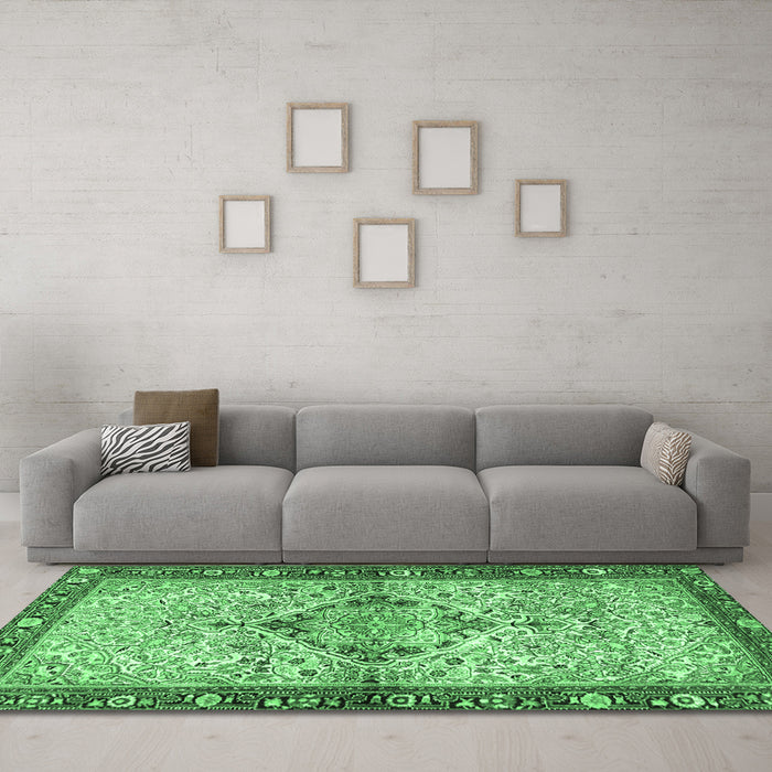 Machine Washable Persian Emerald Green Traditional Area Rugs in a Living Room,, wshtr3186emgrn