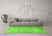 Machine Washable Persian Green Traditional Area Rugs in a Living Room,, wshtr3189grn