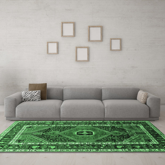Machine Washable Persian Emerald Green Traditional Area Rugs in a Living Room,, wshtr318emgrn