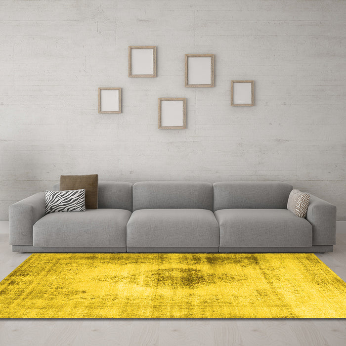 Machine Washable Persian Yellow Traditional Rug in a Living Room, wshtr3190yw