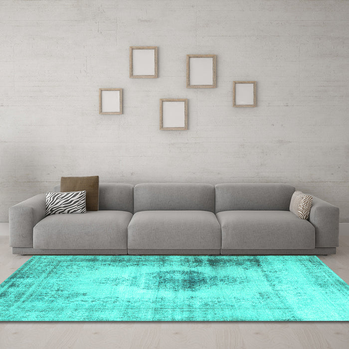 Machine Washable Persian Turquoise Traditional Area Rugs in a Living Room,, wshtr3190turq