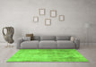 Machine Washable Persian Green Traditional Area Rugs in a Living Room,, wshtr3191grn