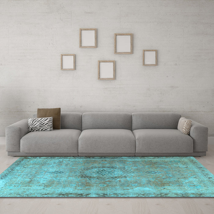 Machine Washable Persian Light Blue Traditional Rug in a Living Room, wshtr3192lblu