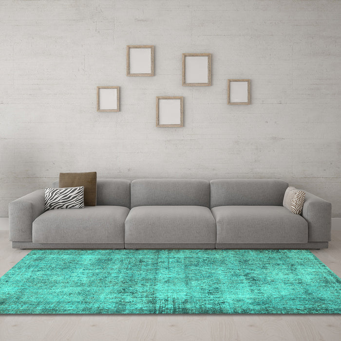 Machine Washable Persian Turquoise Traditional Area Rugs in a Living Room,, wshtr3194turq