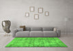 Machine Washable Persian Green Traditional Area Rugs in a Living Room,, wshtr3194grn