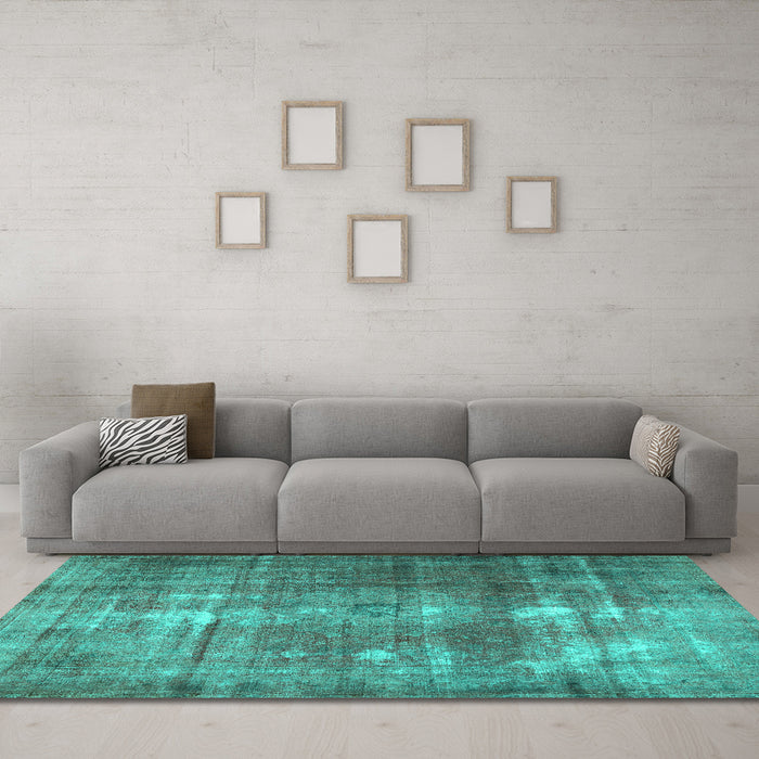 Machine Washable Persian Turquoise Traditional Area Rugs in a Living Room,, wshtr3195turq