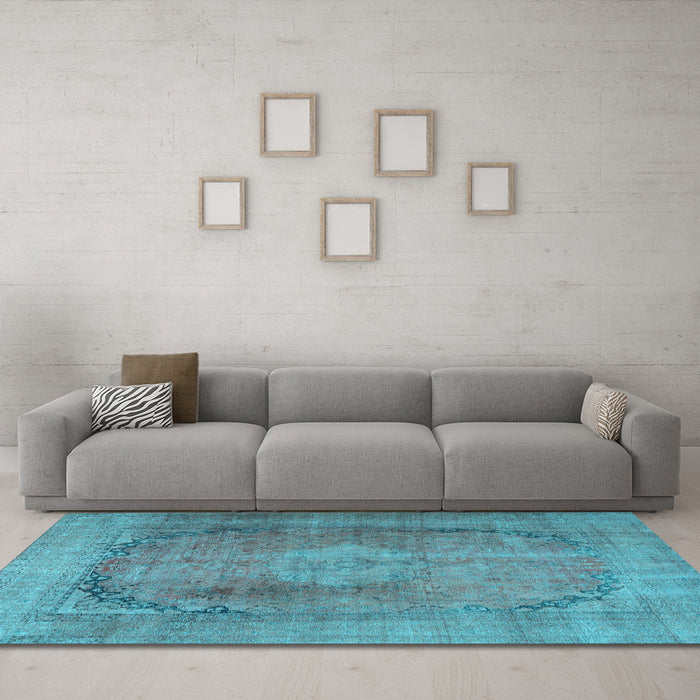 Machine Washable Persian Light Blue Traditional Rug in a Living Room, wshtr3196lblu