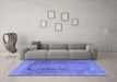 Machine Washable Persian Blue Traditional Rug in a Living Room, wshtr3196blu