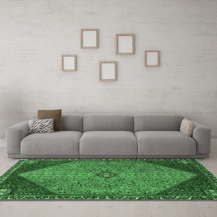 Machine Washable Persian Emerald Green Traditional Area Rugs in a Living Room,, wshtr3203emgrn
