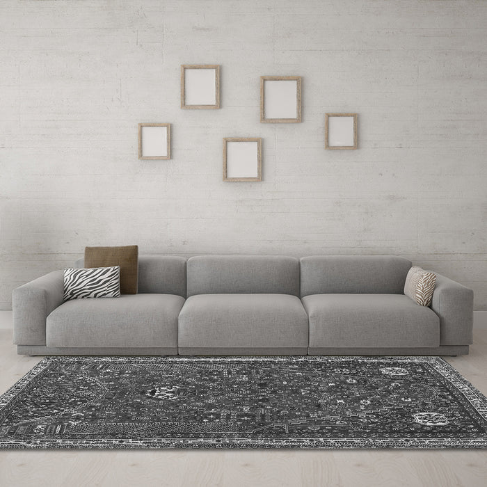 Machine Washable Persian Gray Traditional Rug in a Living Room,, wshtr3204gry