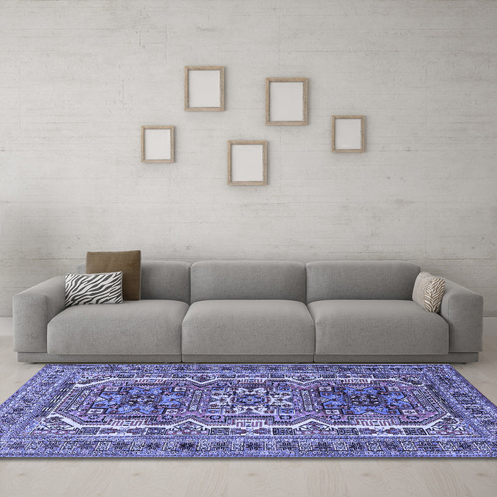 Machine Washable Persian Blue Traditional Rug in a Living Room, wshtr3205blu