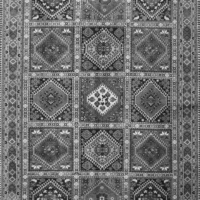 Serging Thickness of Machine Washable Persian Gray Traditional Rug, wshtr3207gry