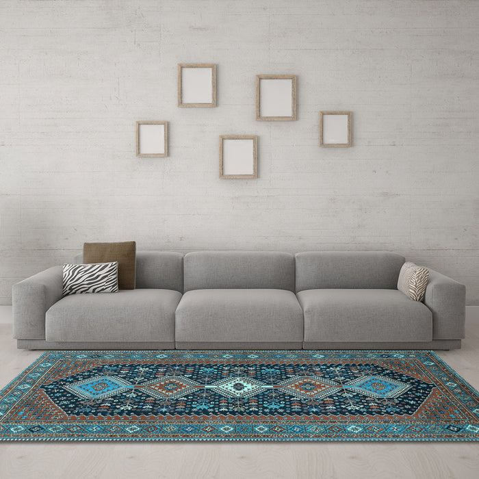 Machine Washable Persian Light Blue Traditional Rug in a Living Room, wshtr3208lblu