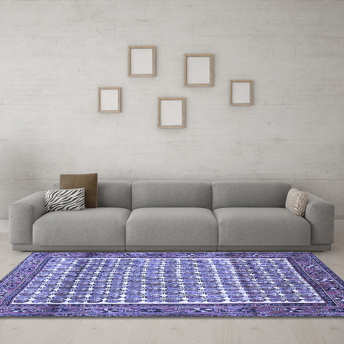 Machine Washable Persian Blue Traditional Rug in a Living Room, wshtr320blu