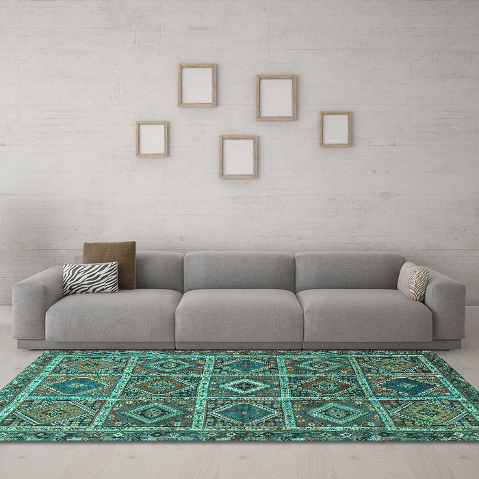 Machine Washable Persian Turquoise Traditional Area Rugs in a Living Room,, wshtr3212turq