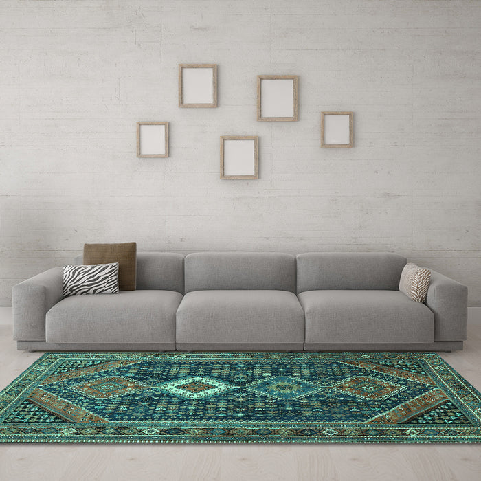 Machine Washable Persian Turquoise Traditional Area Rugs in a Living Room,, wshtr3216turq
