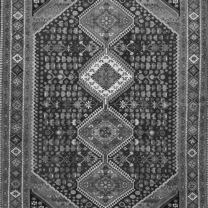 Serging Thickness of Machine Washable Persian Gray Traditional Rug, wshtr3216gry