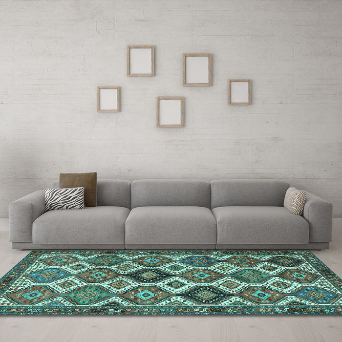 Machine Washable Persian Turquoise Traditional Area Rugs in a Living Room,, wshtr3217turq