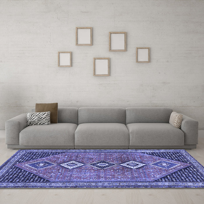 Machine Washable Persian Blue Traditional Rug in a Living Room, wshtr3220blu