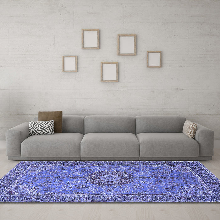 Machine Washable Medallion Blue Traditional Rug in a Living Room, wshtr3221blu