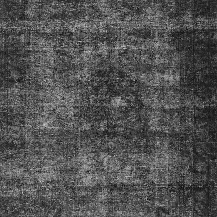Serging Thickness of Machine Washable Persian Gray Traditional Rug, wshtr3223gry